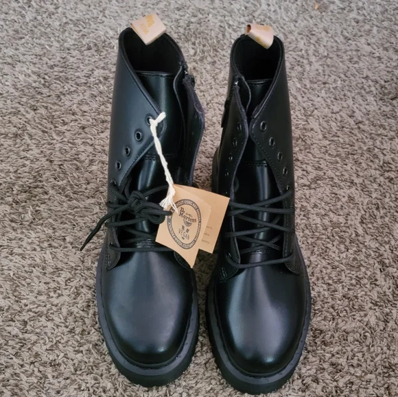 Dr. Martens | Shoes | Dr Martens V Jadon 1 Mono | Poshmark display picture 1